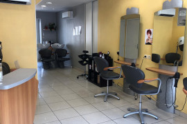 Bourges : Un salon de coiffure partagé va ouvrir ses portes - France Bleu