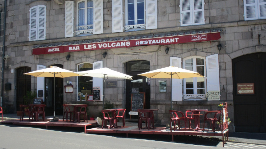 Bar restaurant chambres hotes à reprendre - Saint-Flour et arrondissement (15)