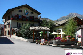 Gite- bar-restaurant-epicerie à reprendre - Maurienne (73)