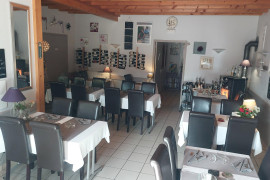 Restaurant bar avec grand potager à reprendre - CA Vichy Communauté (03)
