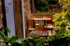 Restaurant + habitation à reprendre - Arrond. de Tournon (07)