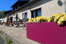 Vente murs et fdc hÔtellerie bar restaurant à reprendre - Issoire et arrondissement (63)