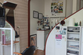 Salon de coiffure mixte à reprendre - LA BOURBOULE (63)