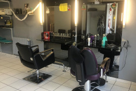 Salon de coiffure mixte à reprendre - Tricastin-Baronnies (26)