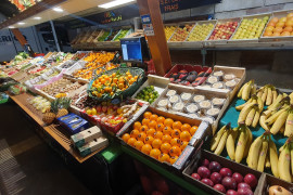 Banc de fruits et légumes sur l'Ile d'Oléron