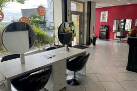 Salon de coiffure mixte à reprendre - Angoulême et ses environs (16)