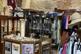 Vetements femme + accessoires + bijoux artisanaux à reprendre - Sarlat-la-Canéda et arrond. (24)