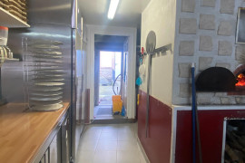 Pizzeria -  vente a emporter & distributeur à reprendre - CC du Pays Dunois (23)
