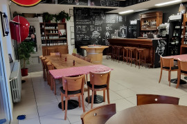 Bar a vin - restaurant - chambre d'hotes à reprendre - MANCIET (32)