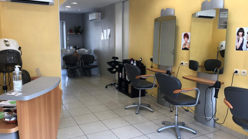 Salon de coiffure à reprendre - Bourges et sa banlieue (18)