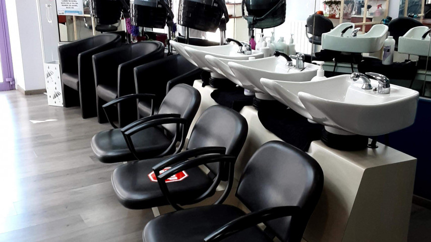Salon de coiffure a vendre Brioude