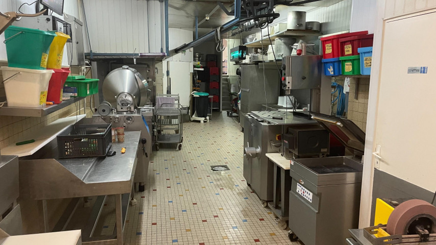 Boucherie charcuterie salaisons traiteur à reprendre - Le Puy et arrondissement (43)