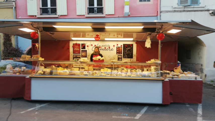 Commerce ambulant cremerie fromagerie à reprendre - Vallée de la Drôme Diois (26)