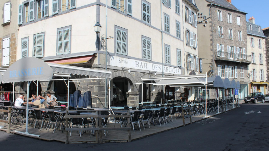 Bar hÔtel restaurant à reprendre - Saint-Flour et arrondissement (15)
