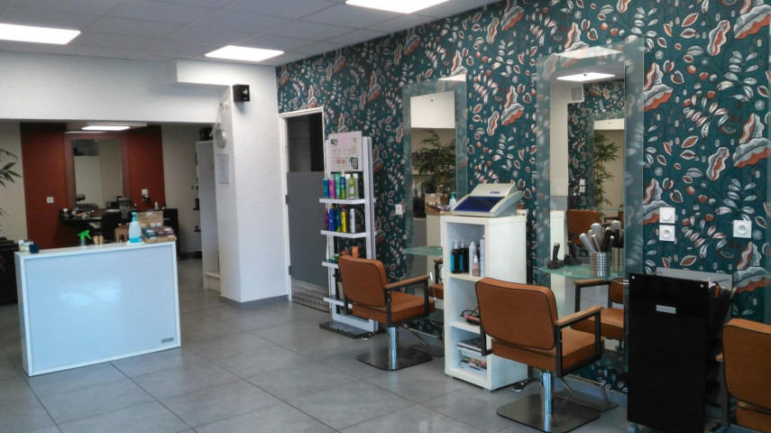 Salon de coiffure mixte à reprendre - Drôme des Collines (26)