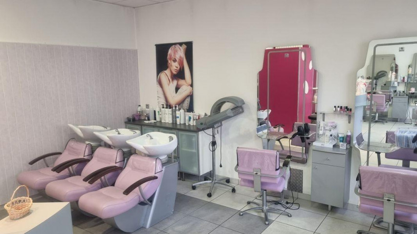 Fonds salon de coiffure à reprendre - Vichy et arrondissement (03)