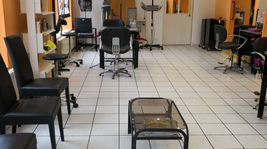 Salon de coiffure à reprendre - Nevers Sud Nivernais (58)