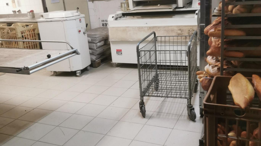 Fonds de boulangerie pÂtisserie à reprendre - St-Amand et Sud du Cher (18)
