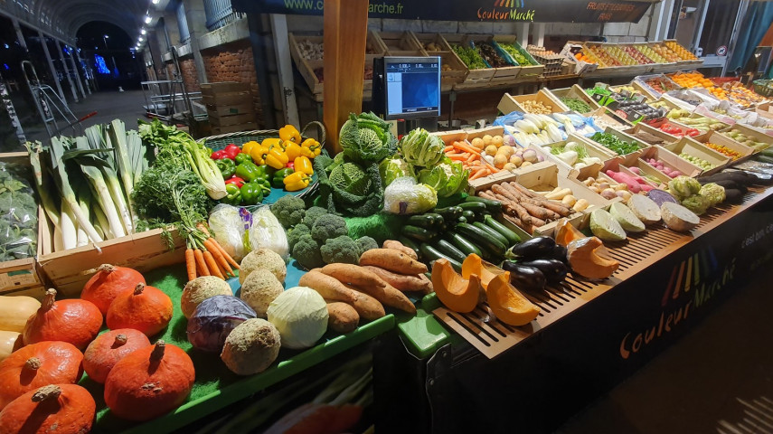 Banc de fruits et légumes sur l'Ile d'Oléron