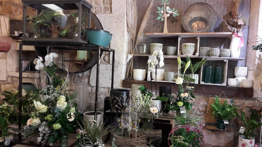 Fleuriste, articles de decoration interieure à reprendre - LA ROCHEFOUCAULD EN ANGOUMOIS (16)