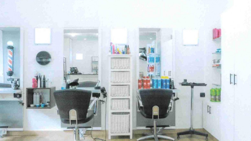 Salon de coiffure à reprendre - Charente
