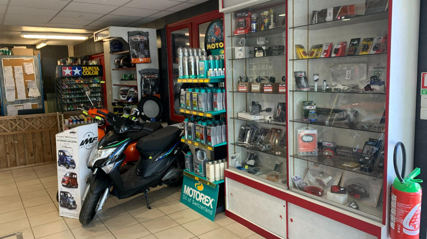 Vente rep. cycles-moto-motoculture de plaisance à reprendre - Pays du Haut Poitou (86)