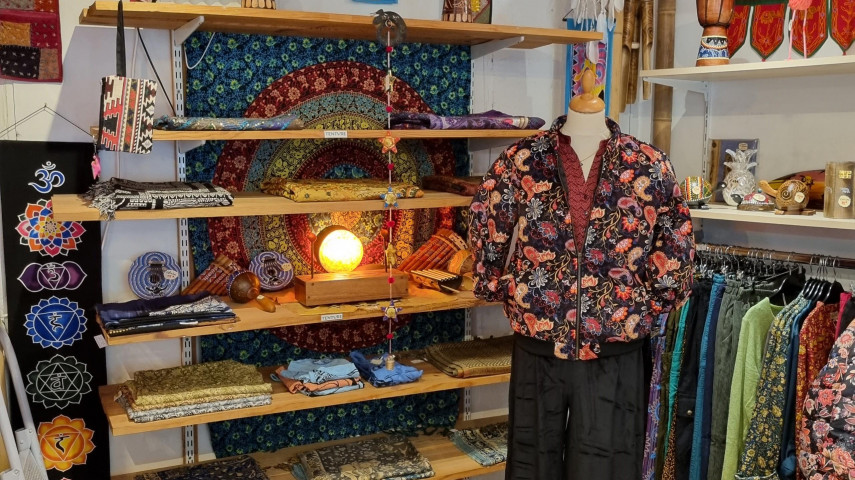 Boutique indienne artisanat exotique à reprendre - MONT DE MARSAN (40)