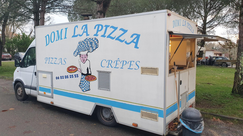 Emplacements et camion pizza four a bois à reprendre - Mont-de-Marsan et arrond. (40)