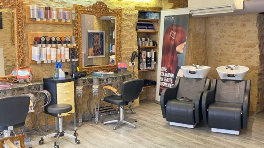 Salon de coiffure mixte à reprendre - Sarlat-la-Canéda et arrond. (24)