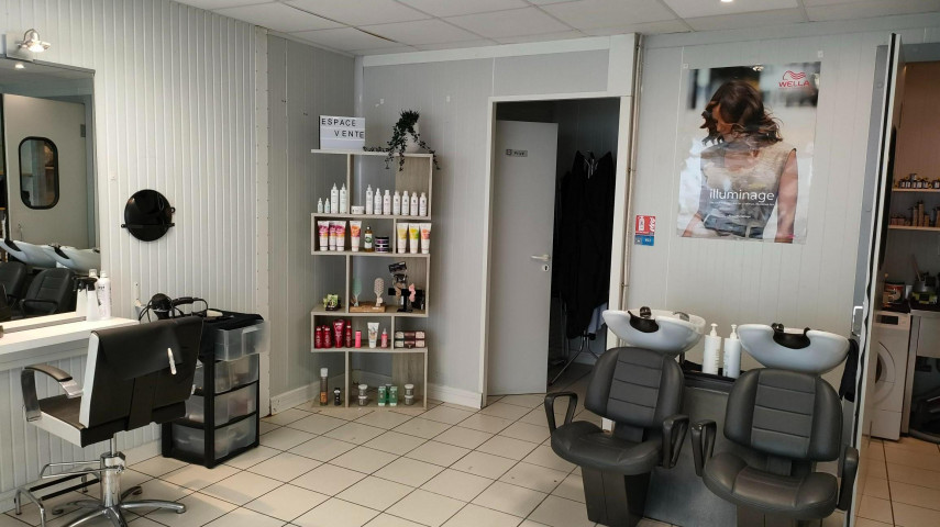 Salon de coiffure mixte à reprendre - CC Val de Gâtine (79)