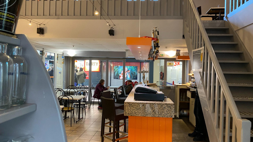 Bar restaurant dans centre gommercial à reprendre - Arr. Villefranche-de-Rouergue (12)