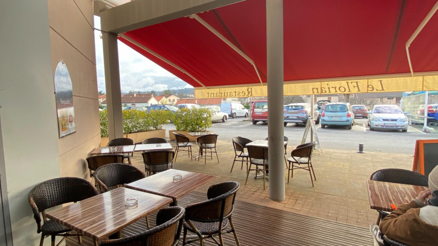 Bar restaurant dans centre gommercial à reprendre - Arr. Villefranche-de-Rouergue (12)