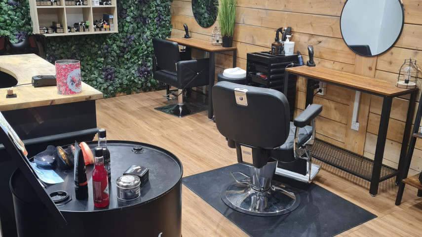 A vendre salon de coiffure à reprendre - Arr. Bagnères-de-Bigorre (65)