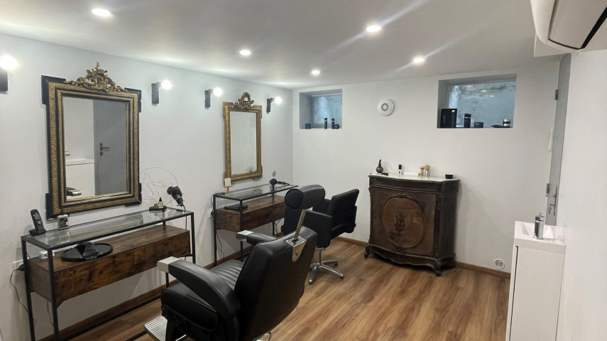 Salon de coiffure homme - barbier - centre foix à reprendre - FOIX (09)