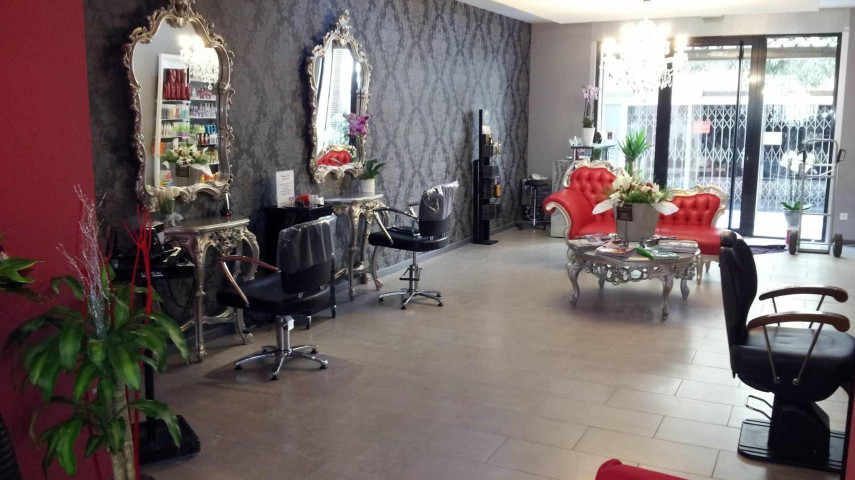Salon de coiffure à reprendre - Ouest Hérault Grand Béziers (34)