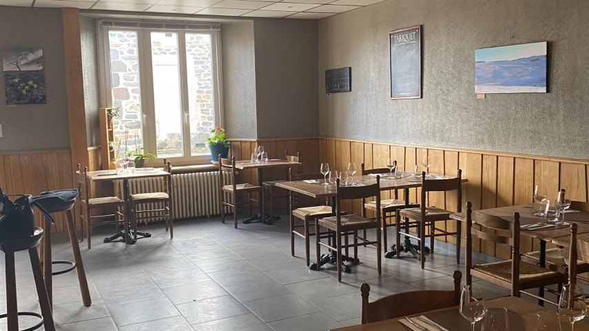 Bar restaurant à reprendre - Aveyron