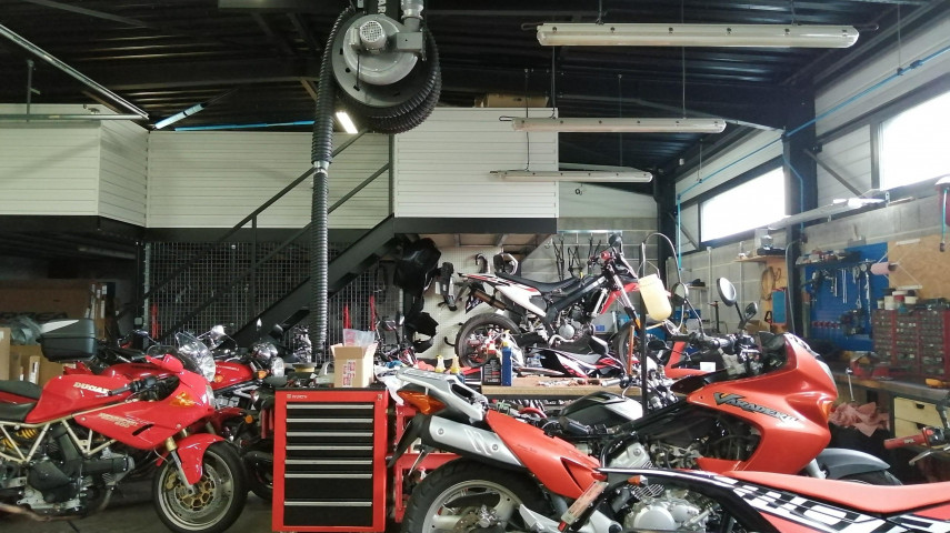 Vente et reparations cycles et motocycles à reprendre - Arrond. La Roche-sur-Yon (85)