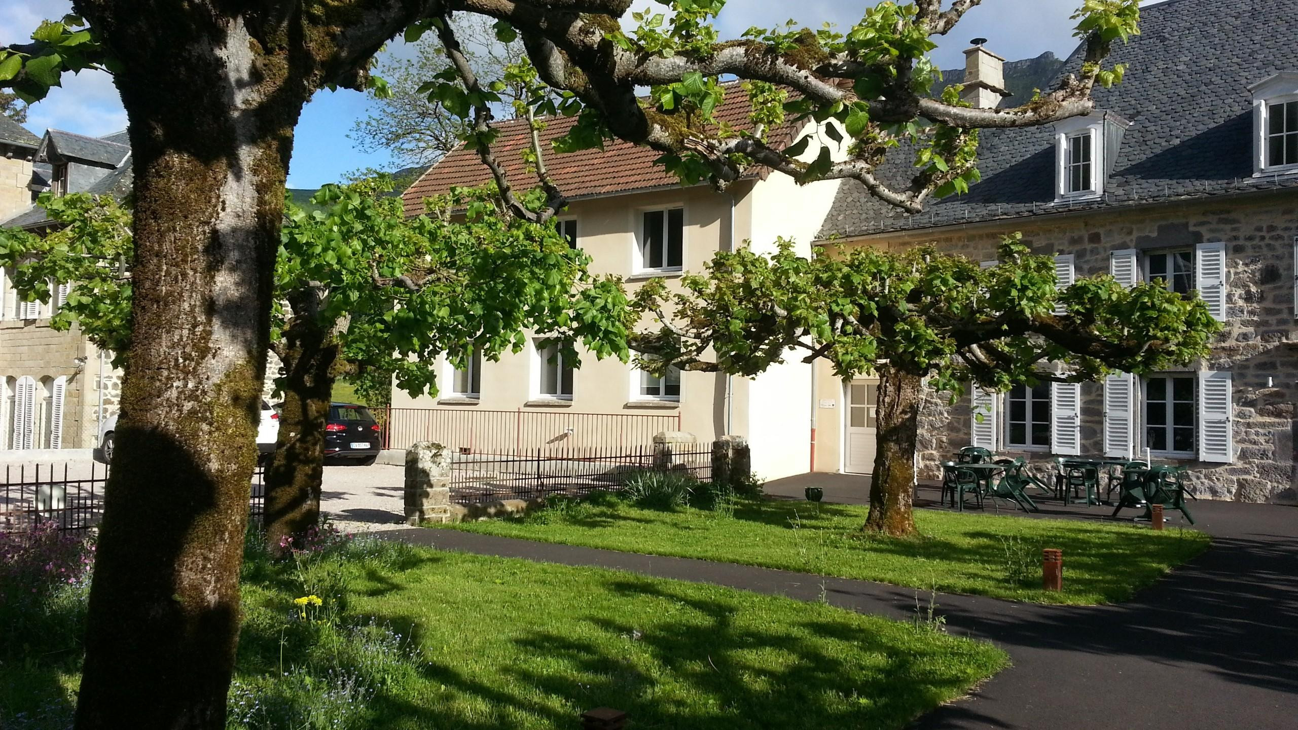 HÔTEL RESTAURANT