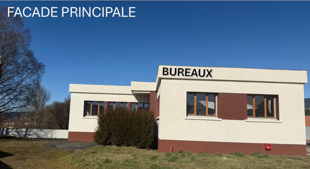 BUREAU 13 M² À LOUER DANS UN BATIMENT COLLECTIF
